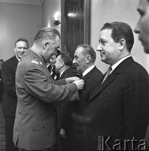 1968, Warszawa, Polska.
Nadawanie medalu 