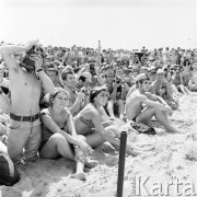 1968, Bułgaria.
Tłum na plaży.
Fot. Romuald Broniarek/KARTA