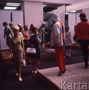 Czerwiec 1969, Poznań, Polska.
Międzynarodowe Targi Poznańskie, ekspozycja odzieży damskiej.
Fot. Romuald Broniarek/KARTA
