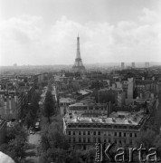 1970, Paryż, Francja.
Panorama Paryża z wieżą Eiffla.
Fot. Romuald Broniarek, zbiory Ośrodka KARTA