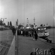 1970, Szczecin, Polska.
Nabrzeże, zacumowany statek Żeglugi Szczecińskiej - 