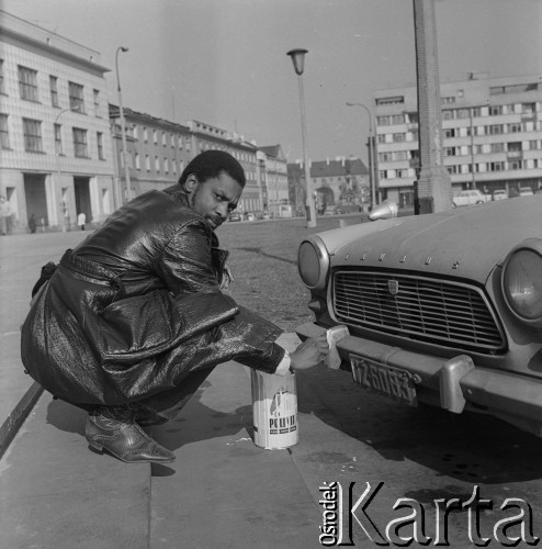31.03.1971-1.04.1971, Warszawa, Polska.
Plac Zwycięstwa.
Fot. Romuald Broniarek, zbiory Ośrodka KARTA