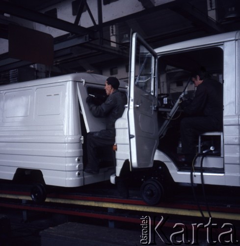 1971, Lublin, Polska.
Fabryka Samochodów Ciężarowych.
Fot. Romuald Broniarek, zbiory Ośrodka KARTA