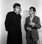 1971, Kraków, Polska.
Aktorzy Jan Nowicki (z lewej) i Andrzej Kozak grający w spektaklu 