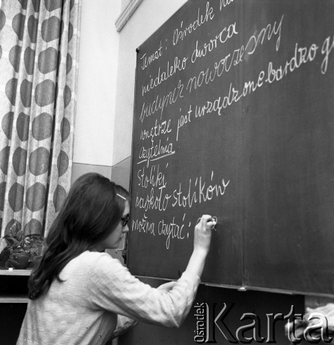 1971, Frankfurt nad Odrą, NRD.
Szkoła z wykładowym językiem polskim.
Fot. Romuald Broniarek, zbiory Ośrodka KARTA