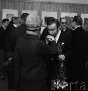 1972, Polska.
Wystawa malarstwa Henryka Horosza Święcickiego.
Fot. Romuald Broniarek, zbiory Ośrodka KARTA
