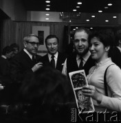 1972, Polska.
Wystawa malarstwa Henryka Horosza Święcickiego.
Fot. Romuald Broniarek, zbiory Ośrodka KARTA