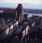 1972, Toruń, Polska.
Bazylika katedralna Świętych Jana Chrzciciela i Jana Ewangelisty.
Fot. Romuald Broniarek, zbiory Ośrodka KARTA