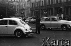 1972, Warszawa, Polska.
Skrzyżowanie ulic Nowy Świat i Świętokrzyskiej.
Fot. Romuald Broniarek, zbiory Ośrodka KARTA