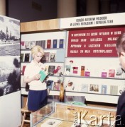 1972, Warszawa, Polska.
Międzynarodowe Targi Książki w Pałacu Kultury i Nauki.
Fot. Romuald Broniarek, zbiory Ośrodka KARTA
