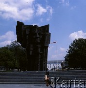 1972, Płock, Polska.
Pomnik Władysława Broniewskiego.
Fot. Romuald Broniarek, zbiory Ośrodka KARTA