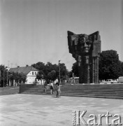 1972, Płock, Polska.
Pomnik Władysława Broniewskiego.
Fot. Romuald Broniarek, zbiory Ośrodka KARTA