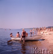 1972, Płock, Polska.
Plaża nad Wisłą.
Fot. Romuald Broniarek, zbiory Ośrodka KARTA