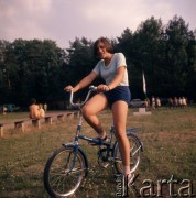 1972, Soczewka koło Płocka, Polska.
Obóz studencki.
Fot. Romuald Broniarek, zbiory Ośrodka KARTA