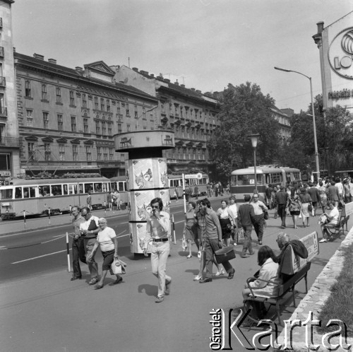 1972, Budapeszt, Węgry.
Ulica.
Fot. Romuald Broniarek, zbiory Ośrodka KARTA