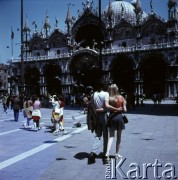 1972, Wenecja, Włochy.
Bazylika Św. Marka na Placu Św. Marka.
Fot. Romuald Broniarek, zbiory Ośrodka KARTA