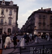 1972, Kraków, Polska.
Plac Mariacki. Na wprost ulica Floriańska z Bramą Floriańską.
Fot. Romuald Broniarek, zbiory Ośrodka KARTA