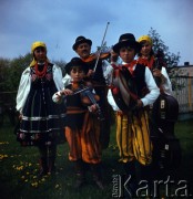 1973, Kurpiowszczyzna, Polska.
Zespół muzyczny.
Fot. Romuald Broniarek, zbiory Ośrodka KARTA