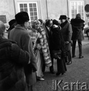 1973, Warszawa, Polska.
Ślub dziennikarza Zygmunta Broniarka w Pałacu Ślubów na placu Zamkowym.
Fot. Romuald Broniarek, zbiory Ośrodka KARTA