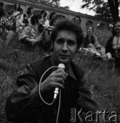 1973, Białystok, Polska.
Członek zespołu cygańskiego w Parku Branickich.
Fot. Romuald Broniarek, zbiory Ośrodka KARTA