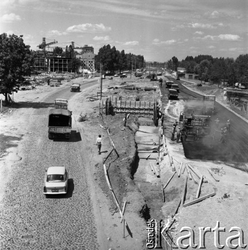 1973, Warszawa, Polska.
Budowa Trasy Łazienkowskiej.
Fot. Romuald Broniarek, zbiory Ośrodka KARTA