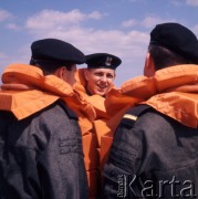 1973, Morze Bałtyckie, Polska.
Ćwiczenia morskie Marynarki Wojennej.
Fot. Romuald Broniarek, zbiory Ośrodka KARTA