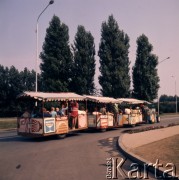 1973, Mangalia, Rumunia.
Kolejka.
Fot. Romuald Broniarek, zbiory Ośrodka KARTA