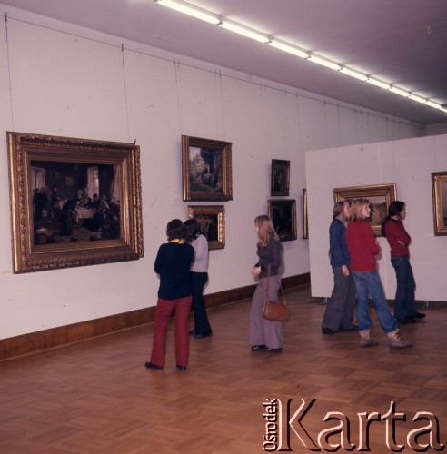 1973, Warszawa, Polska.
Wystawa malarstwa rosyjskiego w Muzeum Narodowym.
Fot. Romuald Broniarek, zbiory Ośrodka KARTA