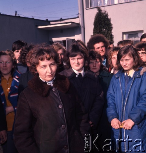 1974, Ryki, Polska.
Naczelnik miasta (pierwsza z lewej).
Fot. Romuald Broniarek, zbiory Ośrodka KARTA