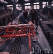 1974, Świdnica, Polska.
Fabryka Wagonów „Świdnica”.
Fot. Romuald Broniarek, zbiory Ośrodka KARTA