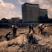1974, Warszawa, Polska.
Budowa Trasy Łazienkowskiej przez Zjednoczenie Konstrukcji Stalowych i Urządzeń Przemysłowych 