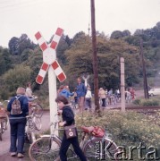 1974, Turyngia, NRD.
Przejazd kolejowy.
Fot. Romuald Broniarek, zbiory Ośrodka KARTA