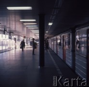 1974, Praga, Czechosłowacja.
Metro.
Fot. Romuald Broniarek, zbiory Ośrodka KARTA