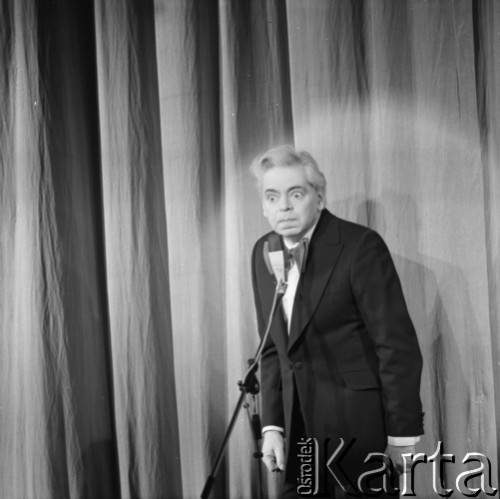 1975, brak miejsca.
Arkady Rajkin - satyryk radziecki.
Fot. Romuald Broniarek, zbiory Ośrodka KARTA