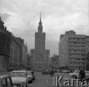 1975, Warszawa, Polska.
Ulica Złota oraz Pałac Kultury i Nauki.
Fot. Romuald Broniarek, zbiory Ośrodka KARTA