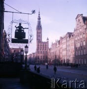 1975, Gdańsk, Polska.
Długi Targ. W tle Ratusz Głównego Miasta.
Fot. Romuald Broniarek, zbiory Ośrodka KARTA