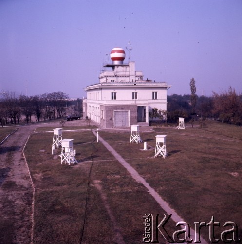1975, Legionowo, Polska.
Ośrodek Aerologii Instytutu Meteorologii i Gospodarki Wodnej.
Fot. Romuald Broniarek, zbiory Ośrodka KARTA