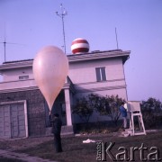 1975, Legionowo, Polska.
Ośrodek Aerologii Instytutu Meteorologii i Gospodarki Wodnej.
Fot. Romuald Broniarek, zbiory Ośrodka KARTA