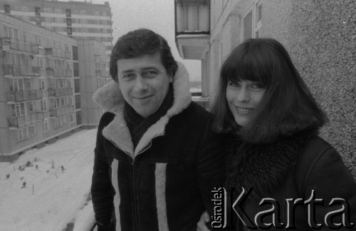 1979, Polska.
Aktor Janusz Gajos z żoną.
Fot. Romuald Broniarek, zbiory Ośrodka KARTA