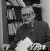 1979, Polska.
Dziennikarz Karol Małcużyński.
Fot. Romuald Broniarek, zbiory Ośrodka KARTA