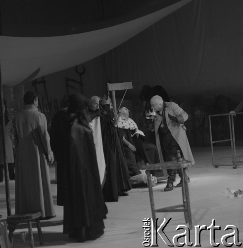 1983, Polska.
Teatr z Tbilisi.
Fot. Romuald Broniarek, zbiory Ośrodka KARTA