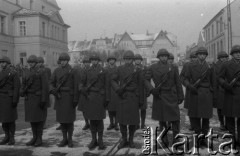 1984, Pleszew, Polska.
Uroczystość z okazji 39. rocznicy wkroczenia Armii Czerwonej do miasta.
Fot. Romuald Broniarek, zbiory Ośrodka KARTA
