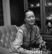 1.05.1986, Warszawa, Polska.
Leokadia Ładysz - żona aktora i śpiewaka operowego Bernarda Ładysza.
Fot. Romuald Broniarek, zbiory Ośrodka KARTA