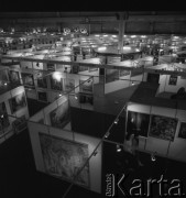 1986, Poznań, Polska.
Targi sztuki.
Fot. Romuald Broniarek, zbiory Ośrodka KARTA