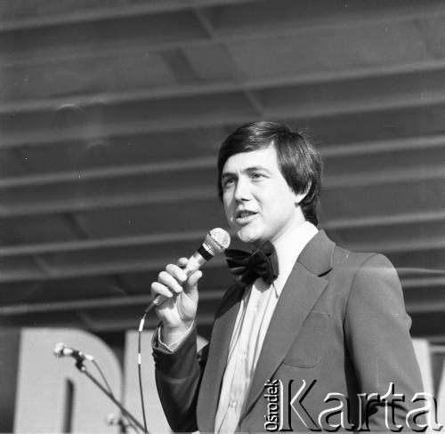 12.06.1977, Zielona Góra, Polska.
Lew Leszczenko na XIII Festiwalu Piosenki Radzieckiej.
Fot. Romuald Broniarek, zbiory Ośrodka KARTA
