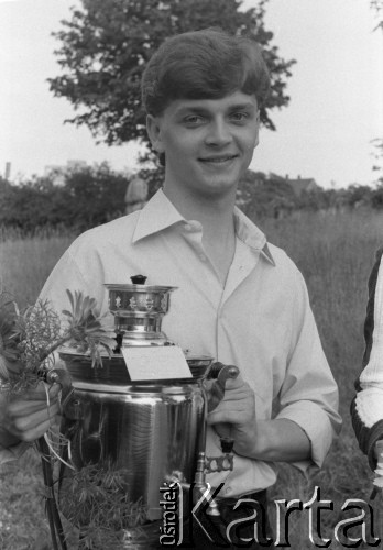 Czerwiec 1983, Zielona Góra, Polska.
XIX Festiwal Piosenki Radzieckiej. Jeden z laureatów konkursu. 
Fot. Romuald Broniarek, zbiory Ośrodka KARTA
