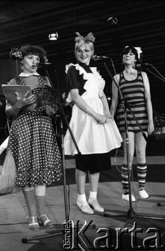 Czerwiec 1983, Zielona Góra, Polska.
Występ podczas XIX Festiwalu Piosenki Radzieckiej. 
Fot. Romuald Broniarek, zbiory Ośrodka KARTA