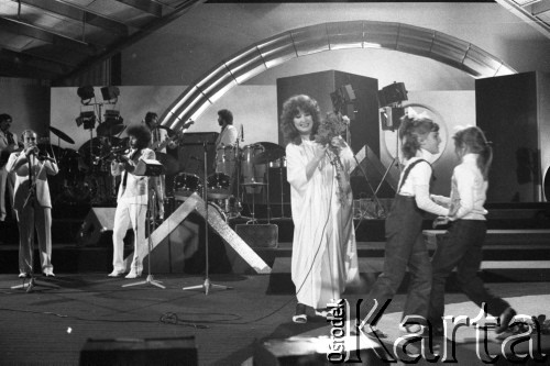 Czerwiec 1983, Zielona Góra, Polska.
XIX Festiwal Piosenki Radzieckiej. Recital Ałły Pugaczowej.
Fot. Romuald Broniarek, zbiory Ośrodka KARTA