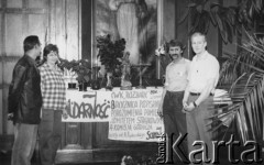 1988, Bytom, Polska.
Msza święta w ósmą rocznicę podpisania porozumień między Komitetem Strajkowym a Komisją Górniczą.
Fot. NN, zbiory Ośrodka KARTA, udostępnił K. Lewandowski.

