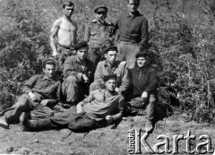 1955, Czałbania, Kołyma, ZSRR.
Więźniowie zatrudnieni w odkrywkowej kopalni złota, brygada wielonarodowościowa, pierwszy z lewej Jan Michaluk.
Fot. NN, zbiory Ośrodka KARTA, udostępnił Jan Michaluk.


